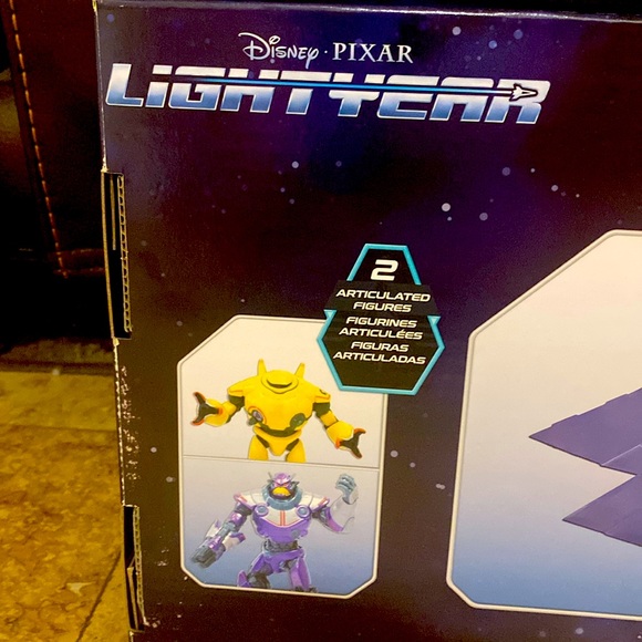 Disney Pixar Lightyear Story Figure Set w/ 2 Articulated Figures NEW New in Box - Picture 8 of 12